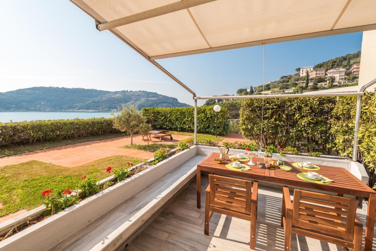 La Terrazza Tra Cielo E Mare Apartment ปอร์โตเวเนเร ภายนอก รูปภาพ